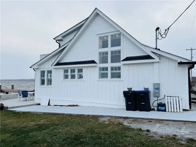 $1,600,000 | 395 Park Avenue, Portsmouth, RI 02871