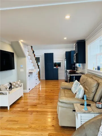 $1,600,000 | 395 Park Avenue, Portsmouth, RI 02871