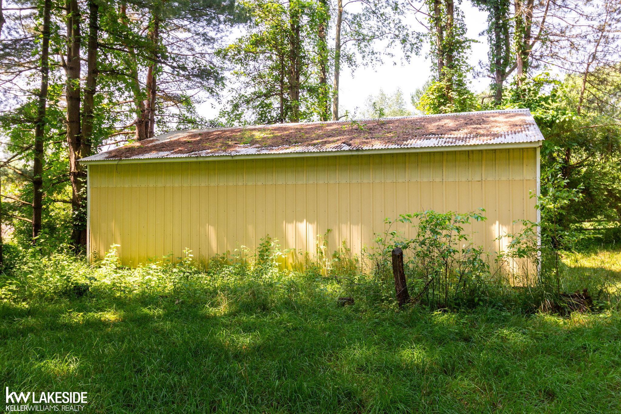 2488 Brighton Road Howell, MI 48843 - Photo 42 of 54