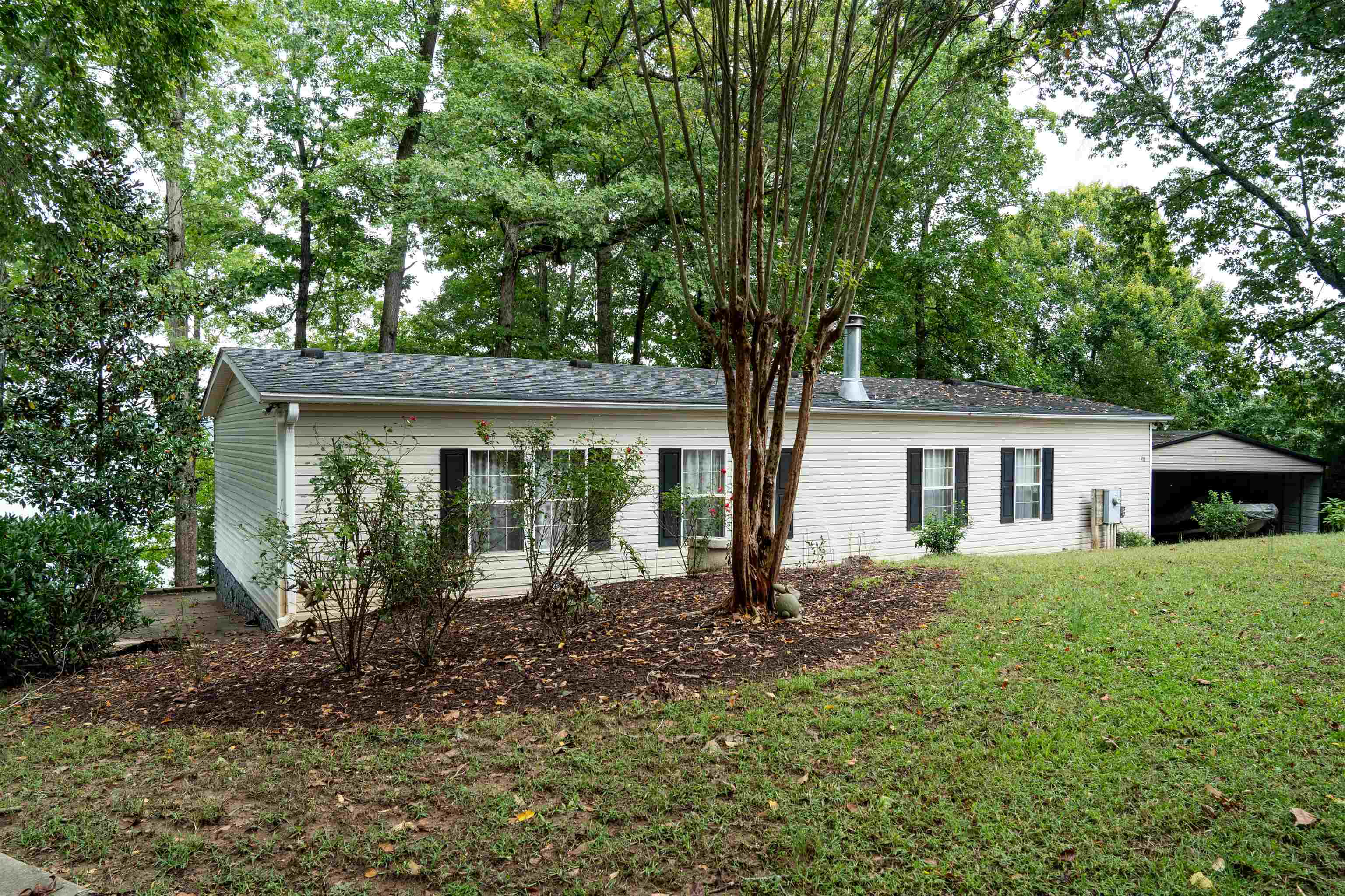 406 Hillside Drive Inman, SC 29349 - Photo 1 of 26