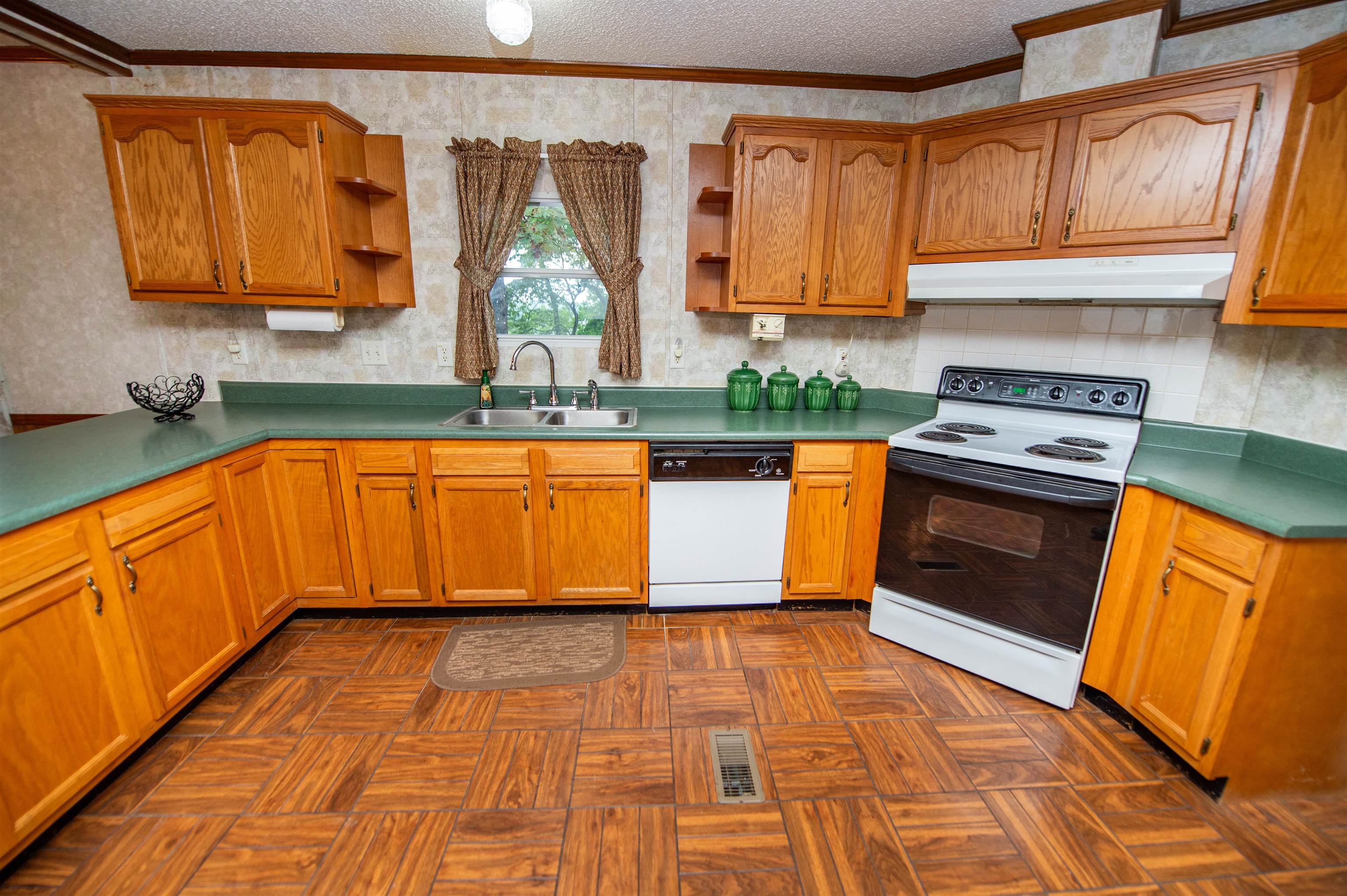 406 Hillside Drive Inman, SC 29349 - Photo 12 of 26