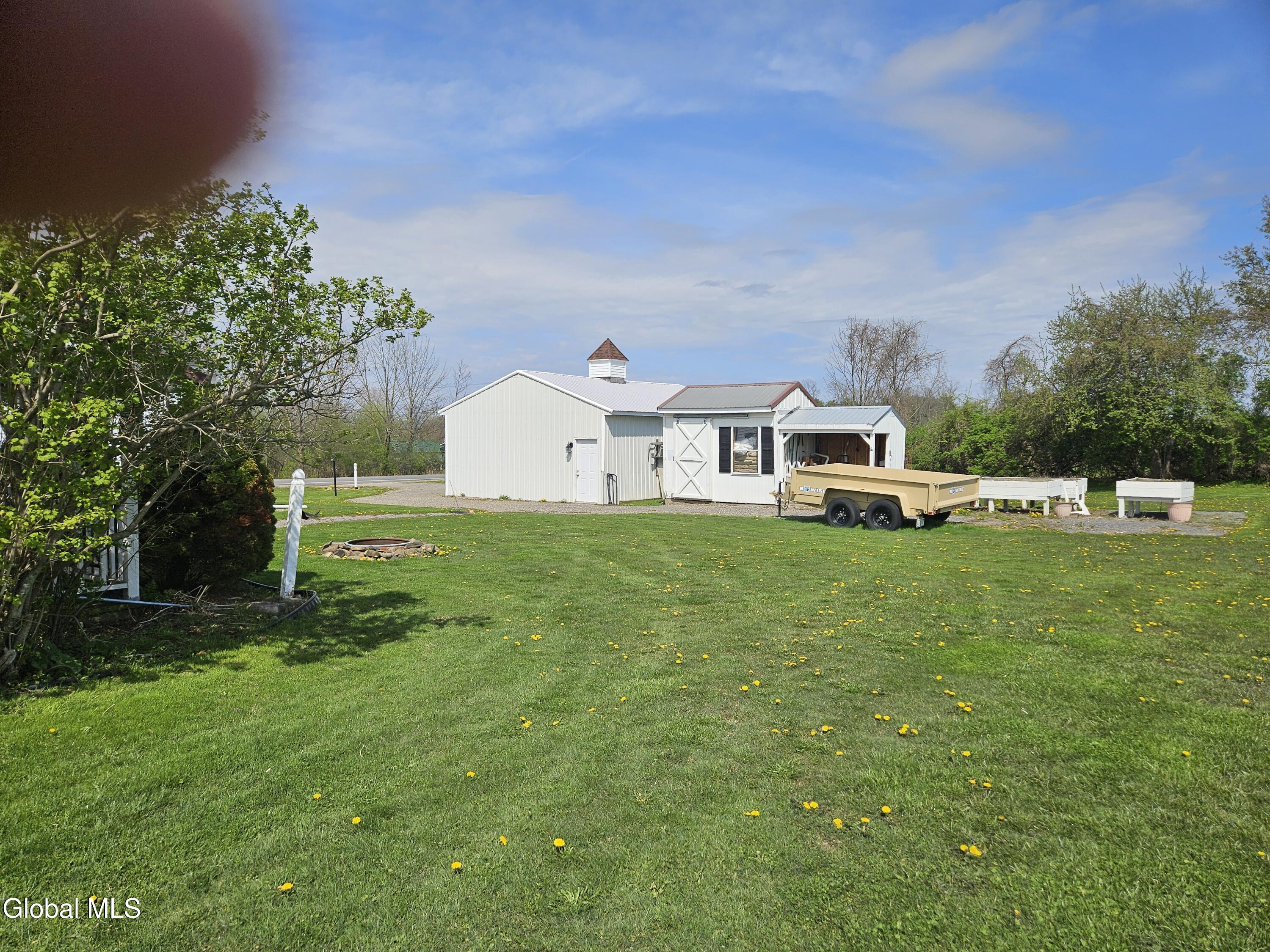 966 Fort Hunter Road Amsterdam, NY 12010 - Photo 4 of 14 20260429_104525