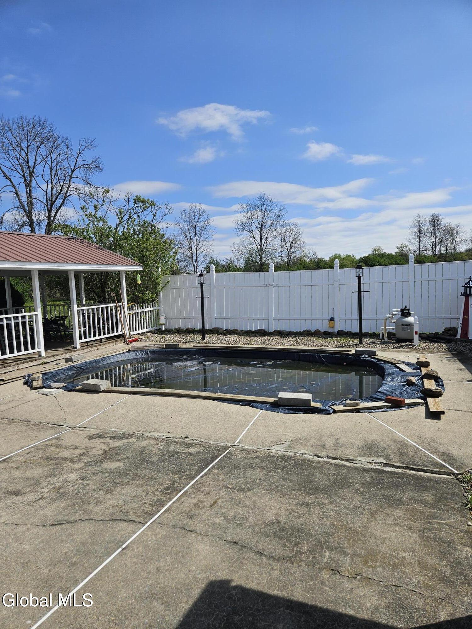 966 Fort Hunter Road Amsterdam, NY 12010 - Photo 5 of 14 20260429_104613
