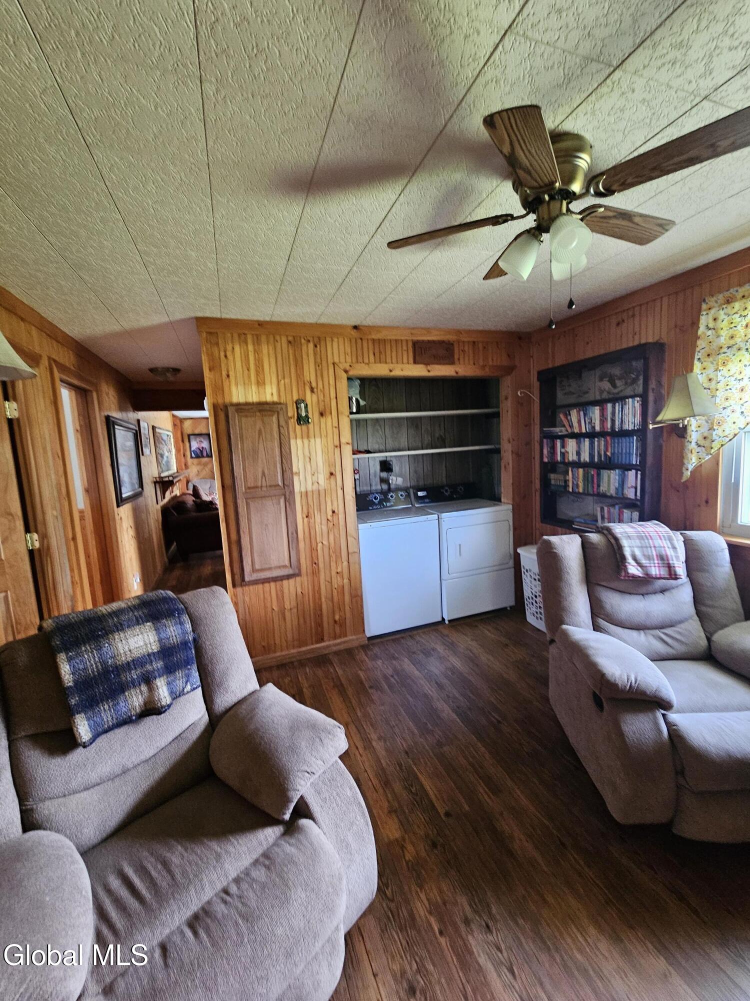 966 Fort Hunter Road Amsterdam, NY 12010 - Photo 7 of 14 20260429_105156