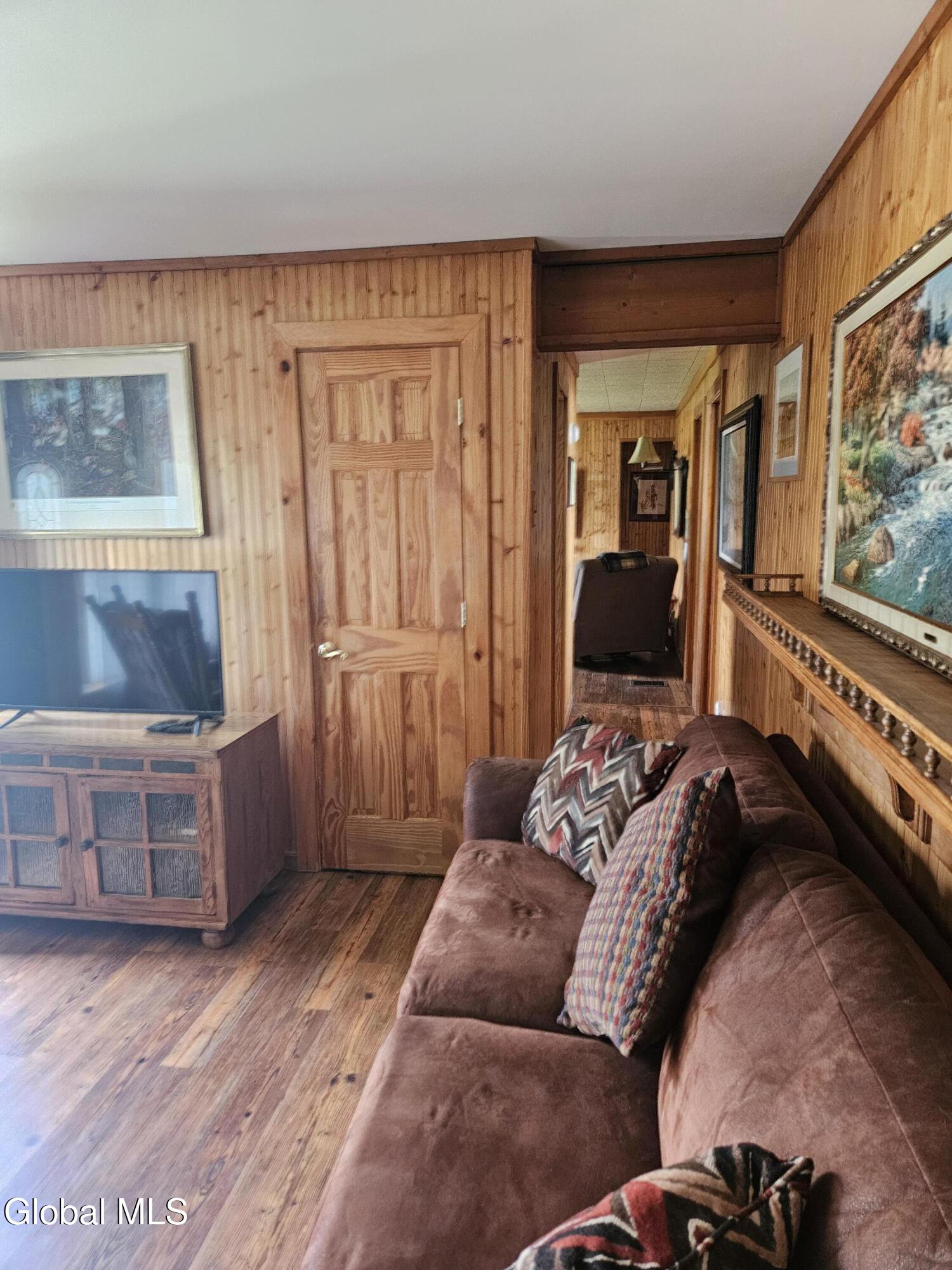 966 Fort Hunter Road Amsterdam, NY 12010 - Photo 9 of 14 20260429_104944