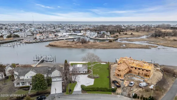 $3,999,999 | 22 Crescent Drive, Brielle, NJ 08730