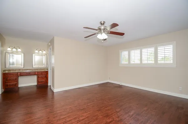 $2,550 | 13132 Trail Hollow Drive, Unit 3132, Houston, TX 77079