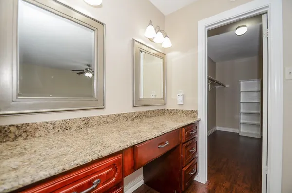 $2,550 | 13132 Trail Hollow Drive, Unit 3132, Houston, TX 77079