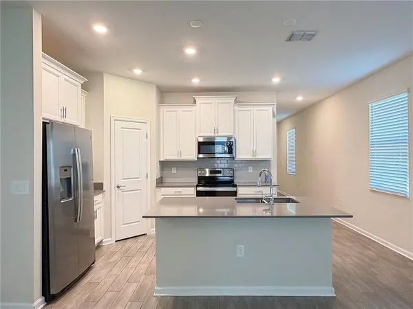 $2,995 | 17063 Quicksilver Avenue, Winter Garden, FL 34787