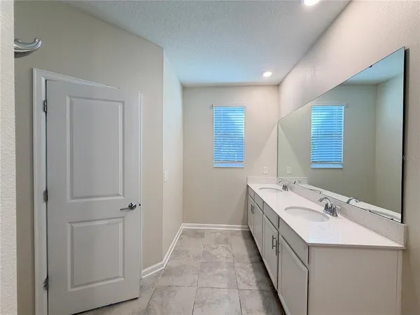 $2,995 | 17063 Quicksilver Avenue, Winter Garden, FL 34787