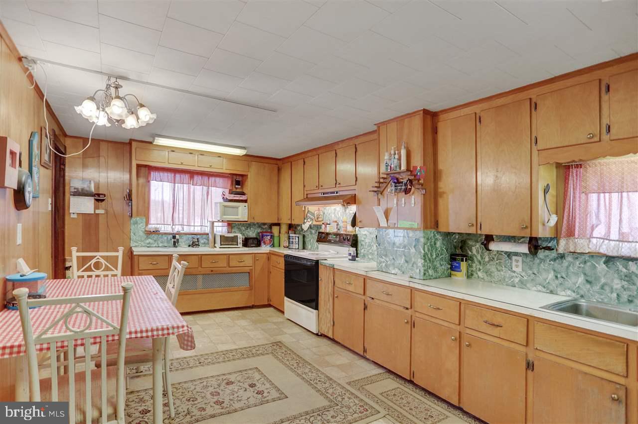 131 Creek Road Millerstown, PA 17062 - Photo 8 of 20 Gallery Image 8