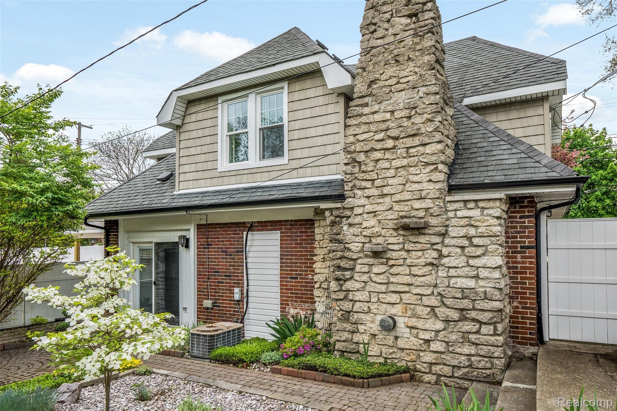 316 Romeo Road Rochester, MI 48307 - Photo 21 of 22 316-Romeo-Rd-22.jpg