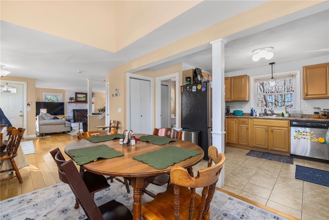 1059 East Shore Road Jamestown, RI 02835 - Photo 13 of 35 Nice sight lines throughout.