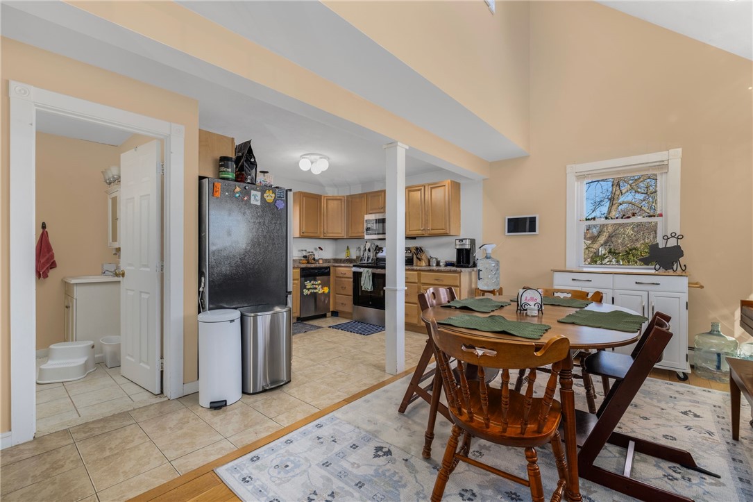 1059 East Shore Road Jamestown, RI 02835 - Photo 17 of 35