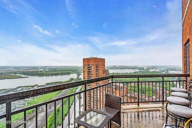 $415,000 | 2508 Harmon Cove Tower, Secaucus, NJ 07094