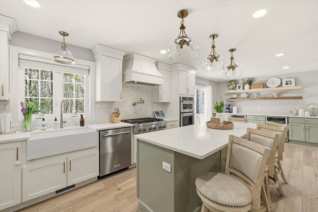 620 Burt Street Taunton, MA 02780 - Photo 12 of 34