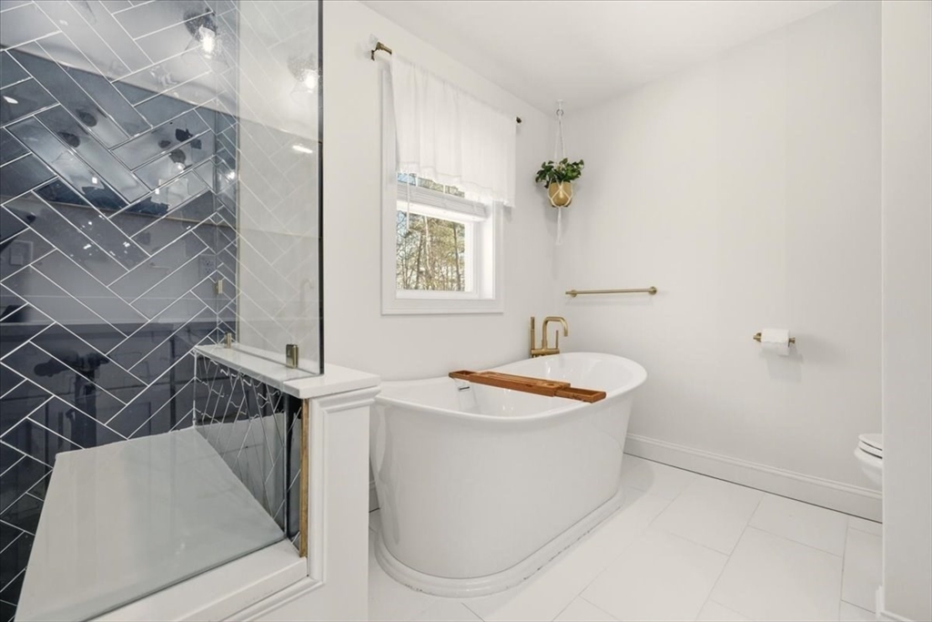 620 Burt Street Taunton, MA 02780 - Photo 26 of 34