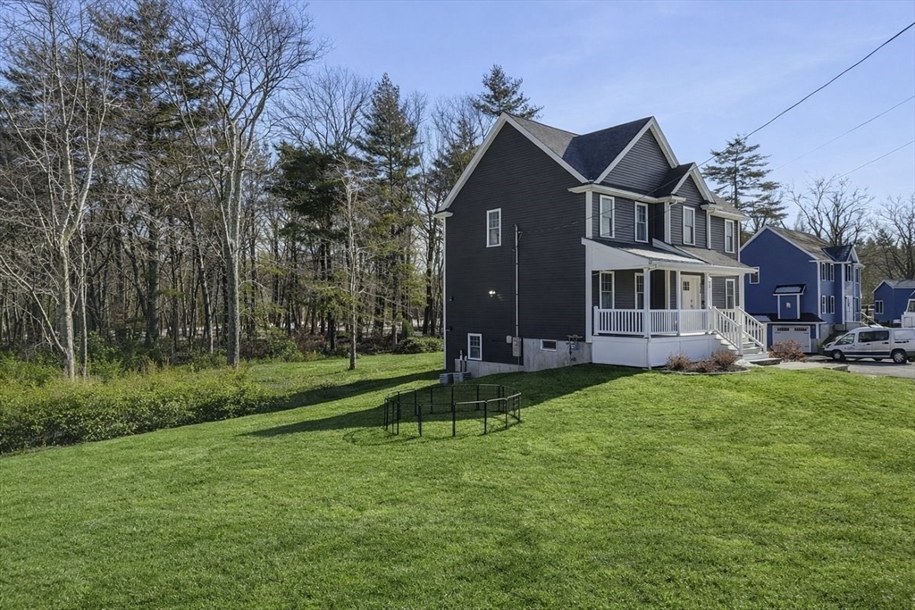 620 Burt Street Taunton, MA 02780 - Photo 4 of 34