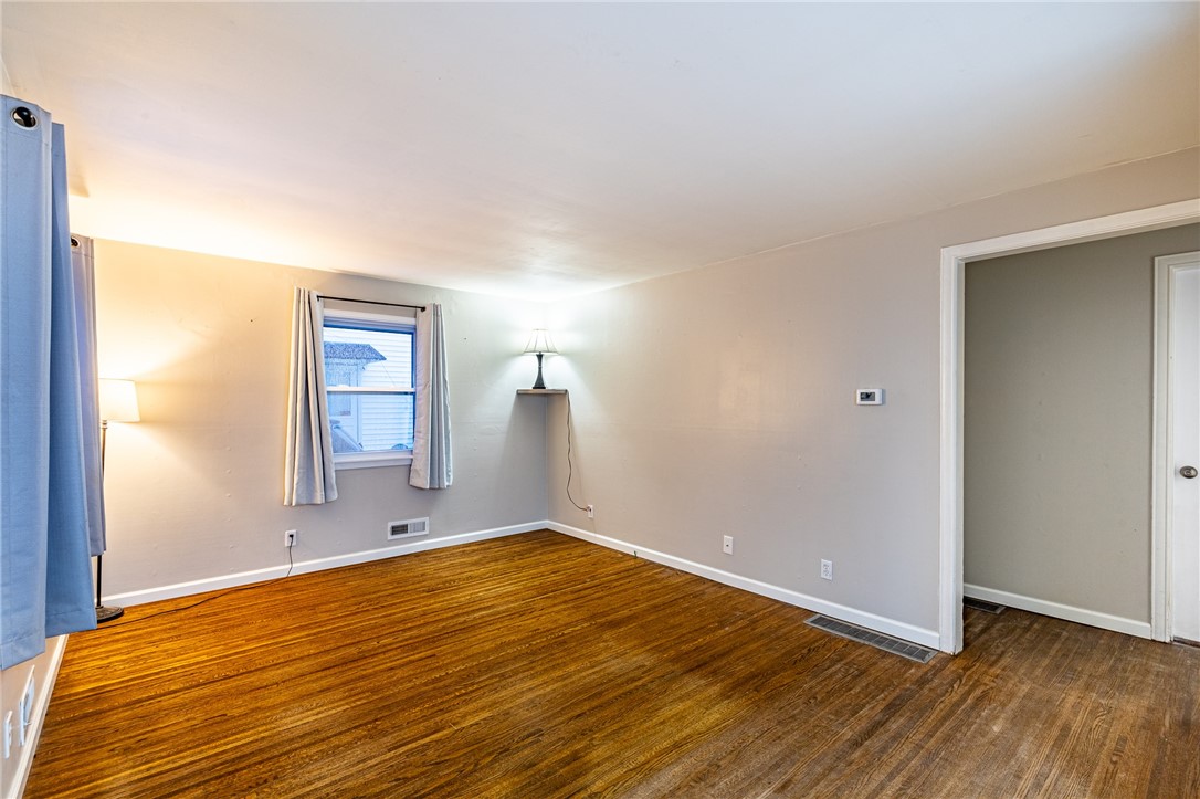 1043 Britton Road Greece, NY 14616 - Photo 4 of 31