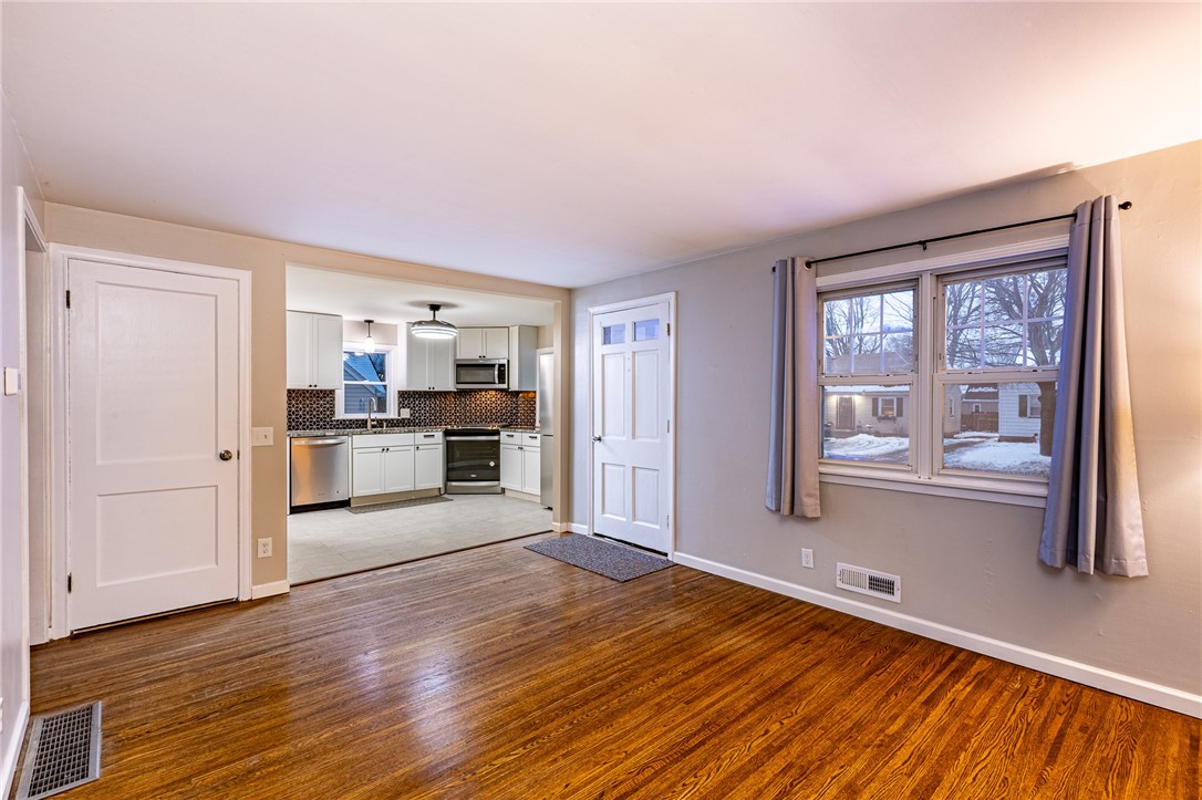 1043 Britton Road Greece, NY 14616 - Photo 5 of 31