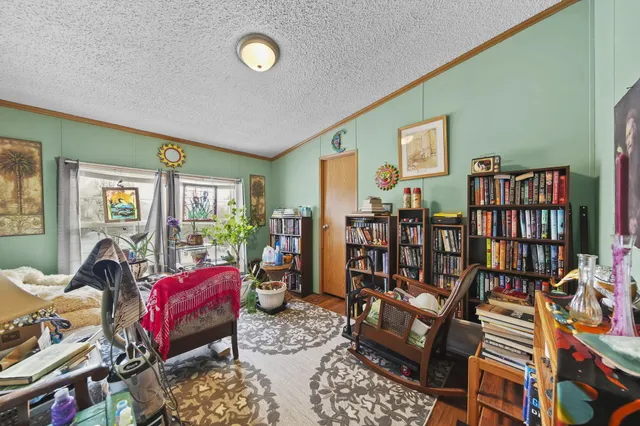 $199,000 | 224 Ambler Drive, Brooklyn, MI 49230