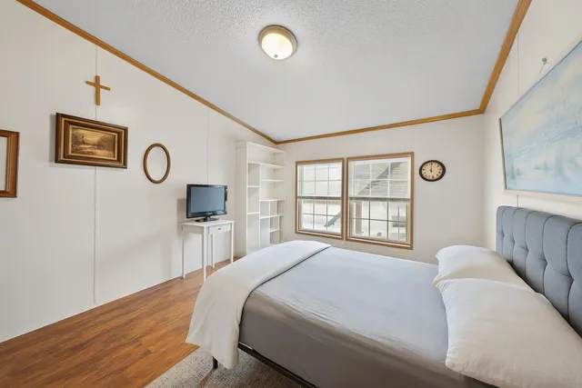 $199,000 | 224 Ambler Drive, Brooklyn, MI 49230