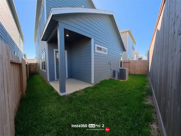 $2,200 | 14163 Mellow Pne Court, Houston, TX 77032
