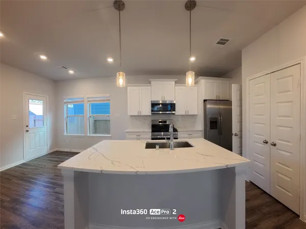 $2,200 | 14163 Mellow Pne Court, Houston, TX 77032