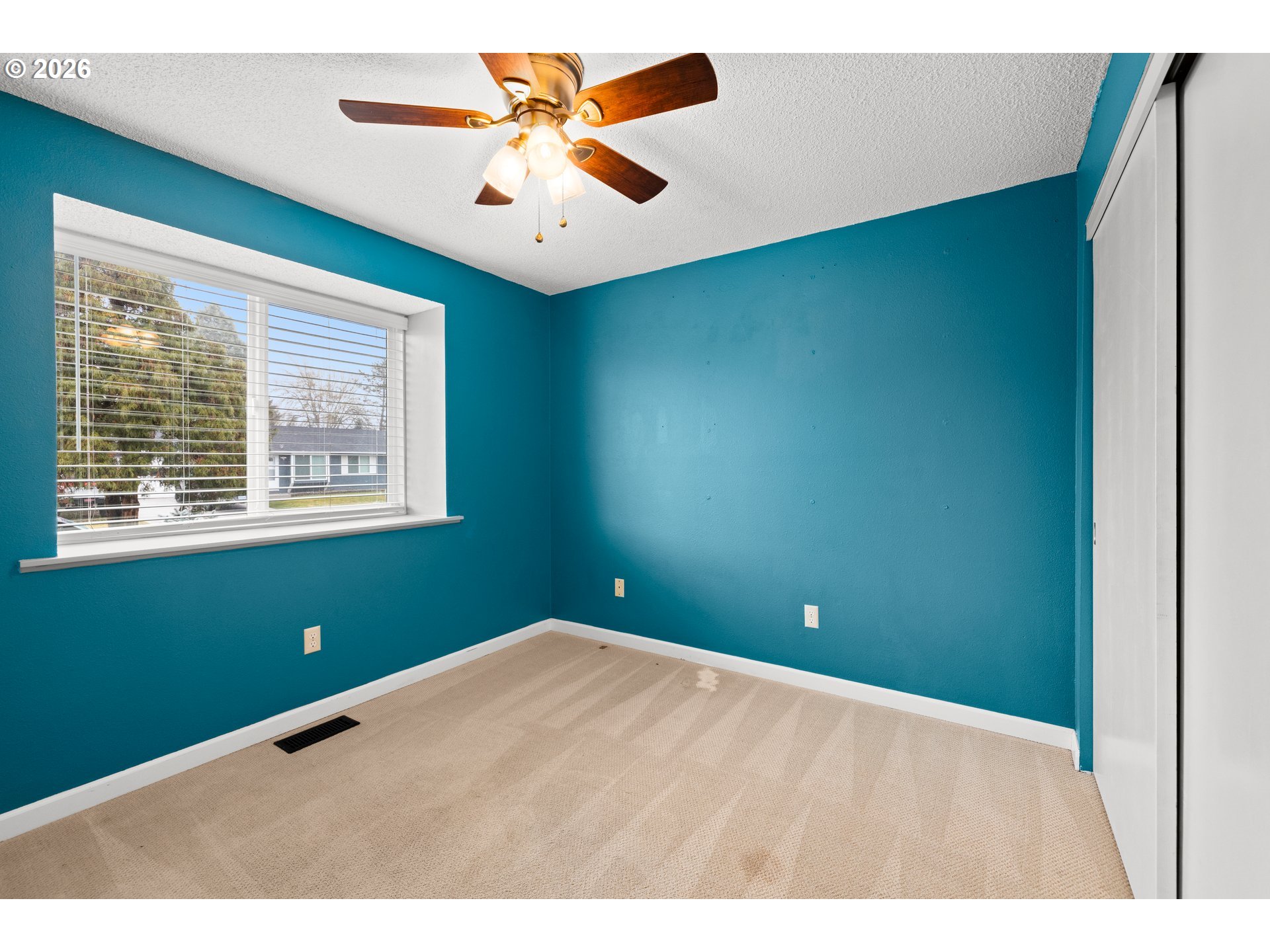 493 South Emerald Loop Cornelius, OR 97113 - Photo 26 of 46 a view of empty room with window