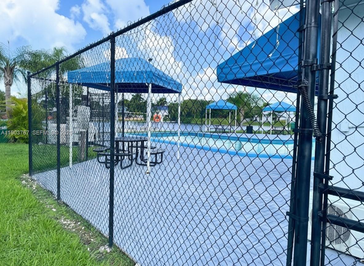 6590 Southwest 152nd Place, Unit 2590 Miami, FL 33193 - Photo 95 of 100