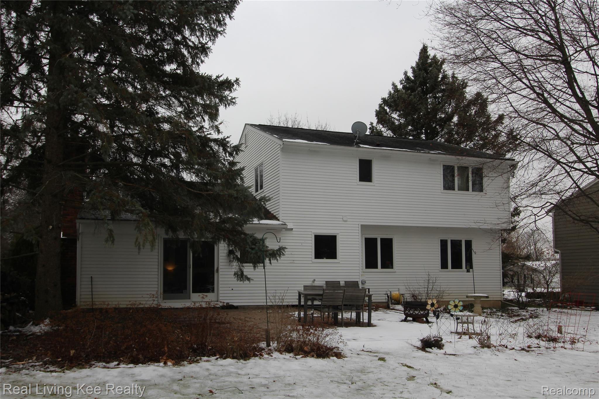 1577 Deerhurst Lane Rochester, MI 48307 - Photo 41 of 45 IMG_5983.jpg