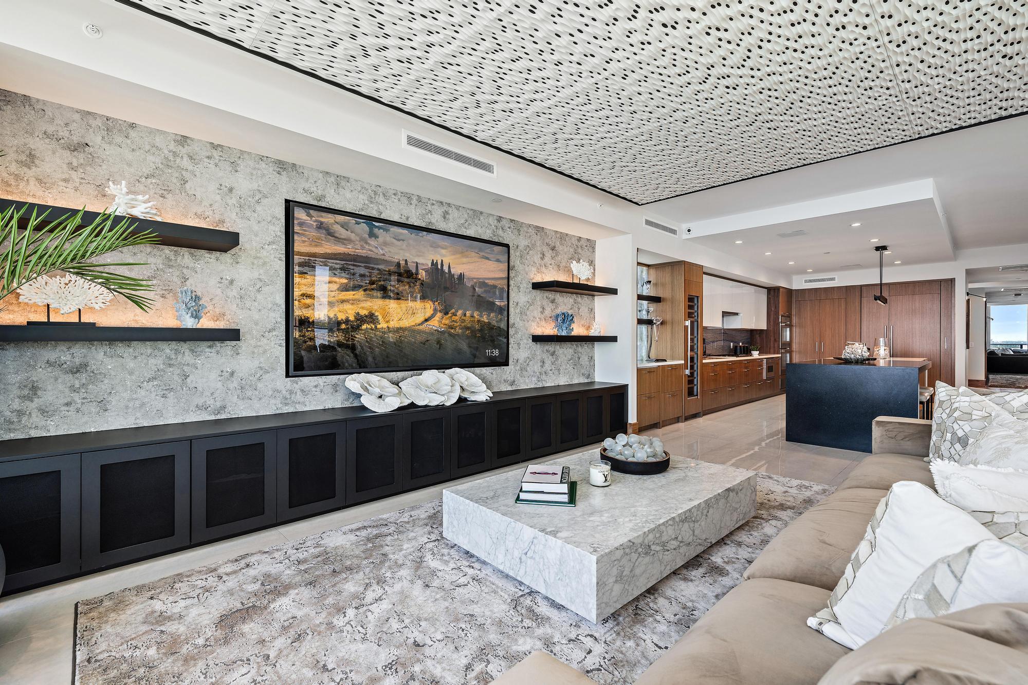 5000 North Ocean Drive, Unit 1601 Singer Island, FL 33404 - Photo 11 of 60 Great Room~Living Area