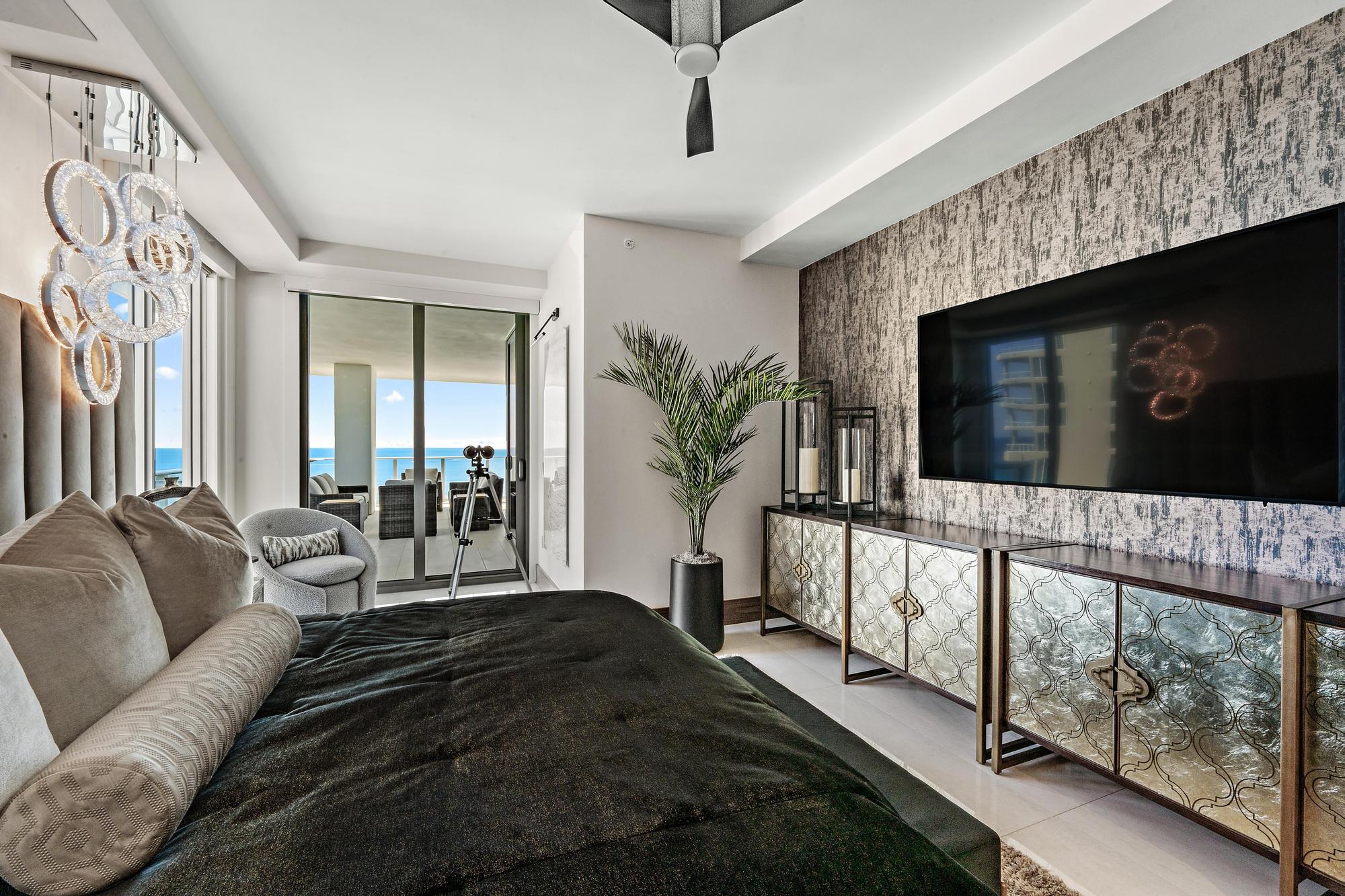 5000 North Ocean Drive, Unit 1601 Singer Island, FL 33404 - Photo 17 of 60 Owner's Suite