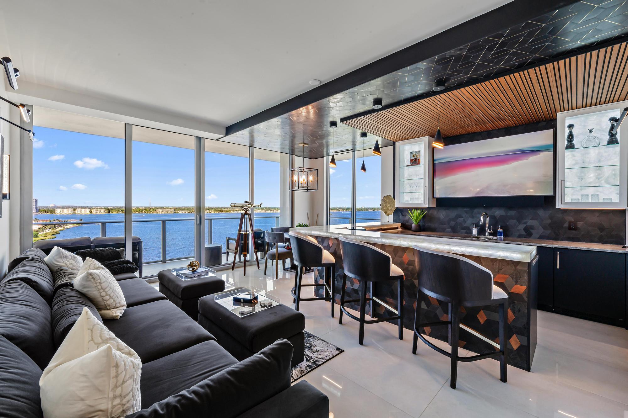 5000 North Ocean Drive, Unit 1601 Singer Island, FL 33404 - Photo 26 of 60 Family Room~ Intracoastal