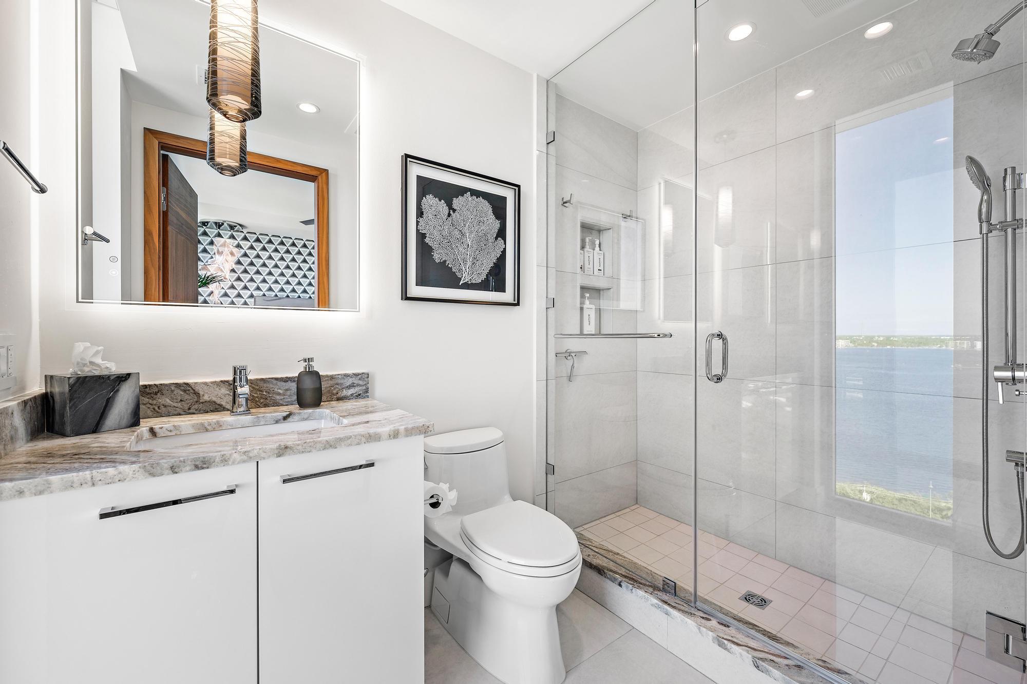 5000 North Ocean Drive, Unit 1601 Singer Island, FL 33404 - Photo 33 of 60 Guest Bath 2