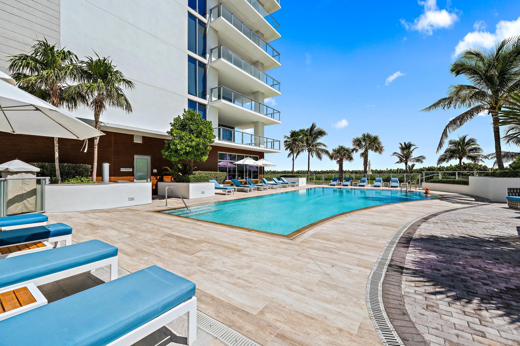 5000 North Ocean Drive, Unit 1601 Singer Island, FL 33404 - Photo 48 of 60 Pool Deck