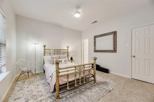 $750,000 | 9101 Cypress Creek Road, Lantana, TX 76226