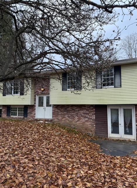 3366 Frew Mill Road New Castle, PA 16101 - Photo 2 of 10 a front view of a house with a yard