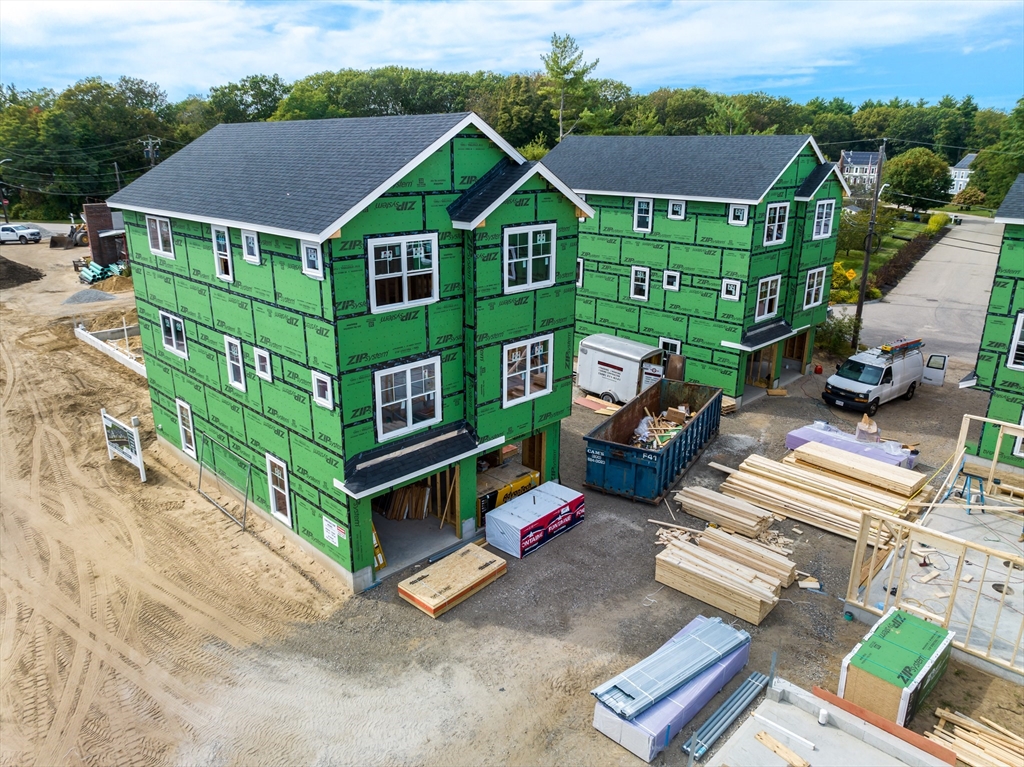 2 Old County Road, Unit 15 Salisbury, MA 01952 - Photo 31 of 36 an aerial view of a house with a garden