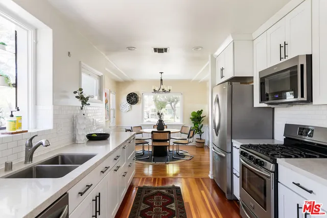 $1,420,000 | 825 North Catalina Street, Burbank, CA 91505