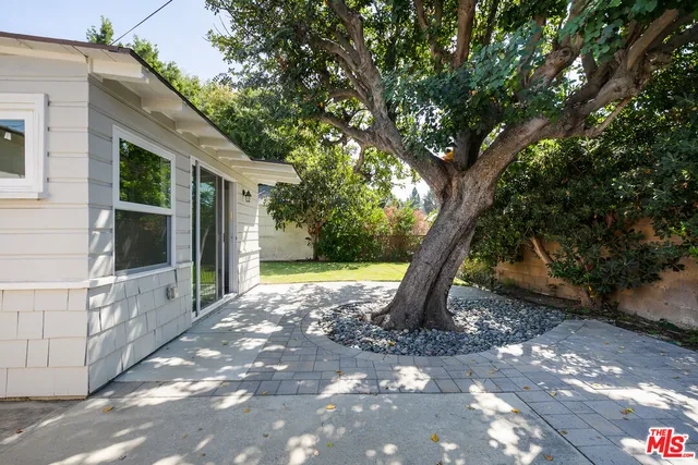$1,420,000 | 825 North Catalina Street, Burbank, CA 91505