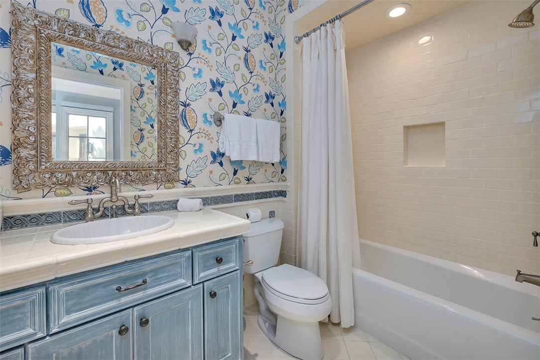 117 Hawkins Island Circle St. Simons Island, GA 31522 - Photo 37 of 65 2nd bath