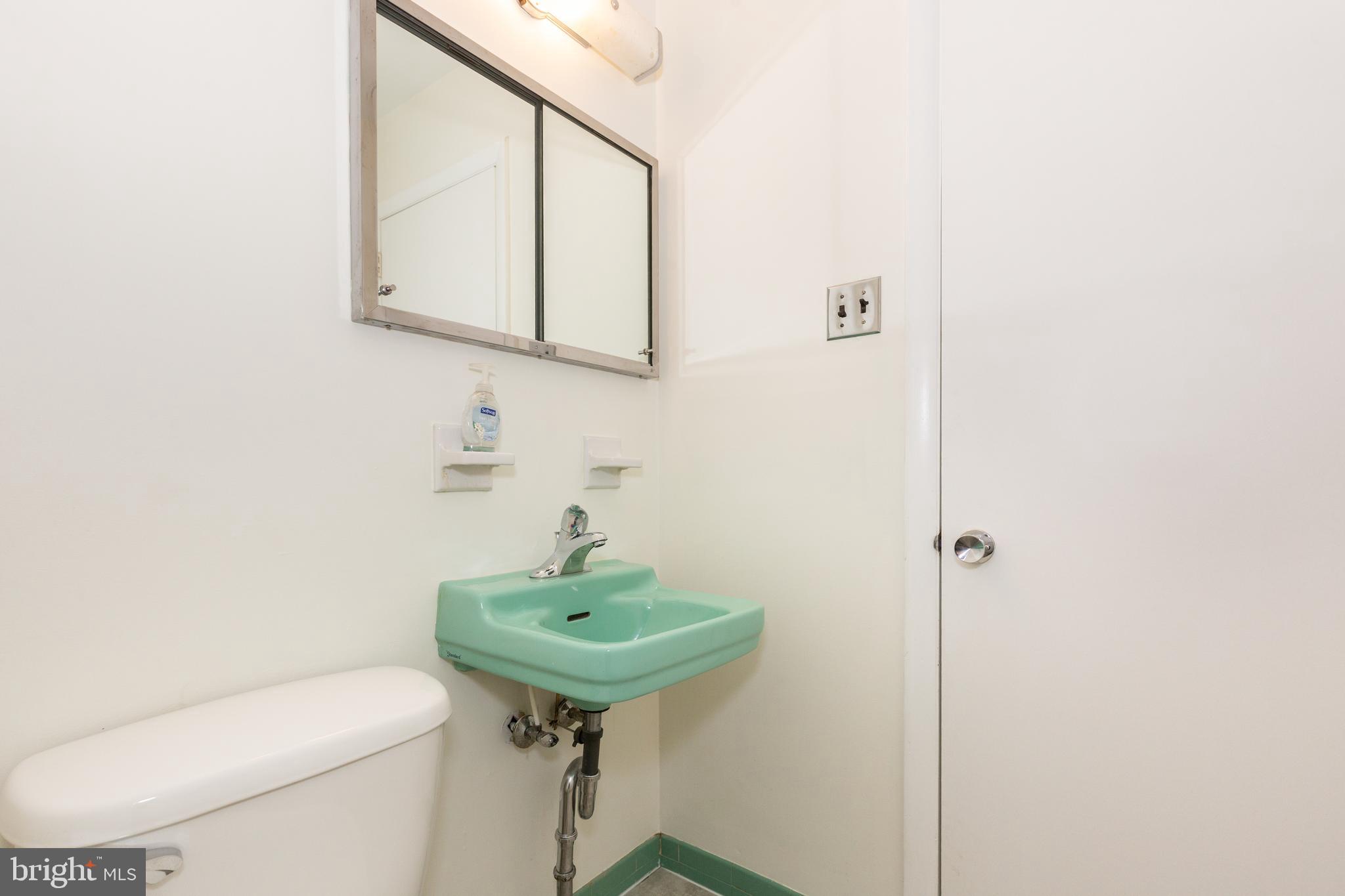 9201 Bengal Road Randallstown, MD 21133 - Photo 22 of 32 Main Level 1/2 Bath