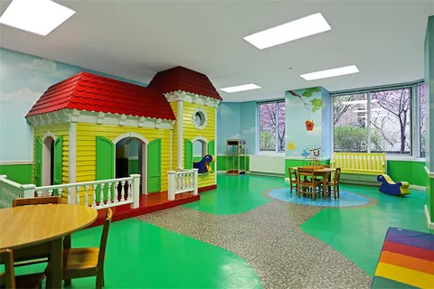 $10,195 | 240 East 39th Street, Unit 31G | Murray Hill