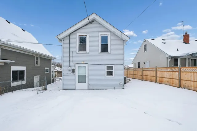 $214,900 | 1250 Minnehaha Avenue East, St. Paul, MN 55106