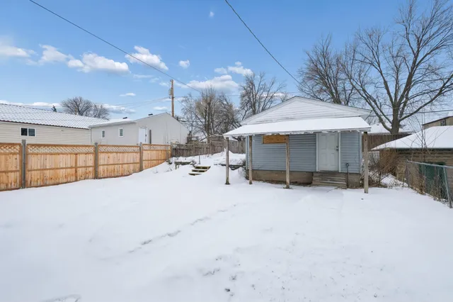 $214,900 | 1250 Minnehaha Avenue East, St. Paul, MN 55106