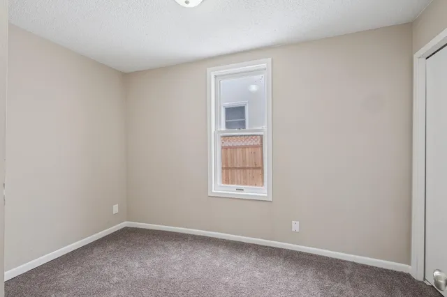 $214,900 | 1250 Minnehaha Avenue East, St. Paul, MN 55106