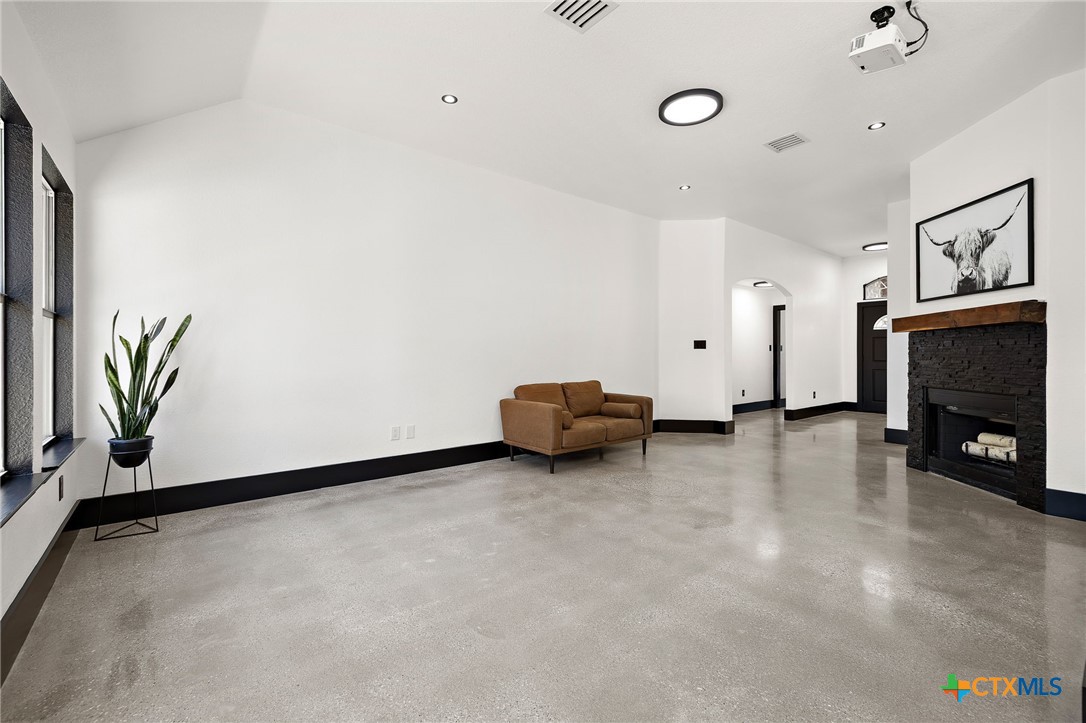 100 Whitfield Street Hutto, TX 78634 - Photo 10 of 31