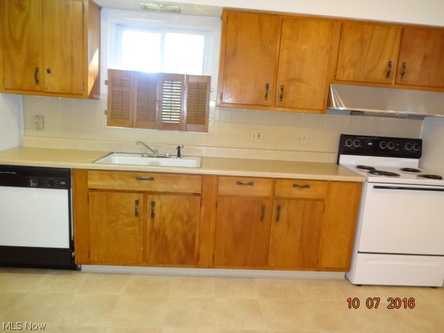 2826 Chamberlain Road Akron, OH 44333 - Photo 13 of 15