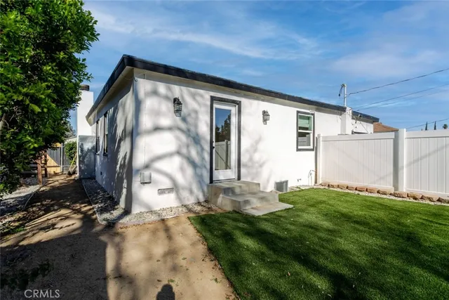 $3,500 | 20026 Kittridge Street, Winnetka, CA 91306